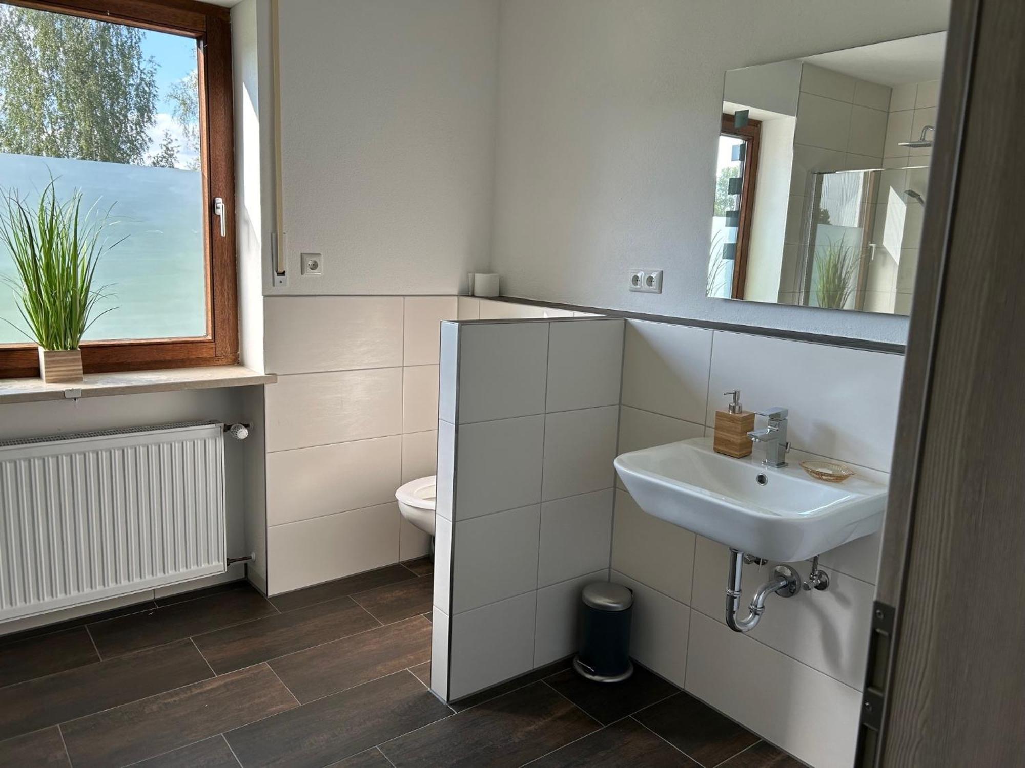 Ruhige Ferienwohnung Mit Terrasse Fuer 2 Personen Vohenstrauss Exterior foto